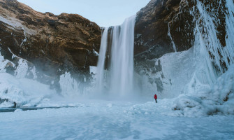 Best eSIM Iceland for 2024: Explore the Land of Fire and Ice Without Limits